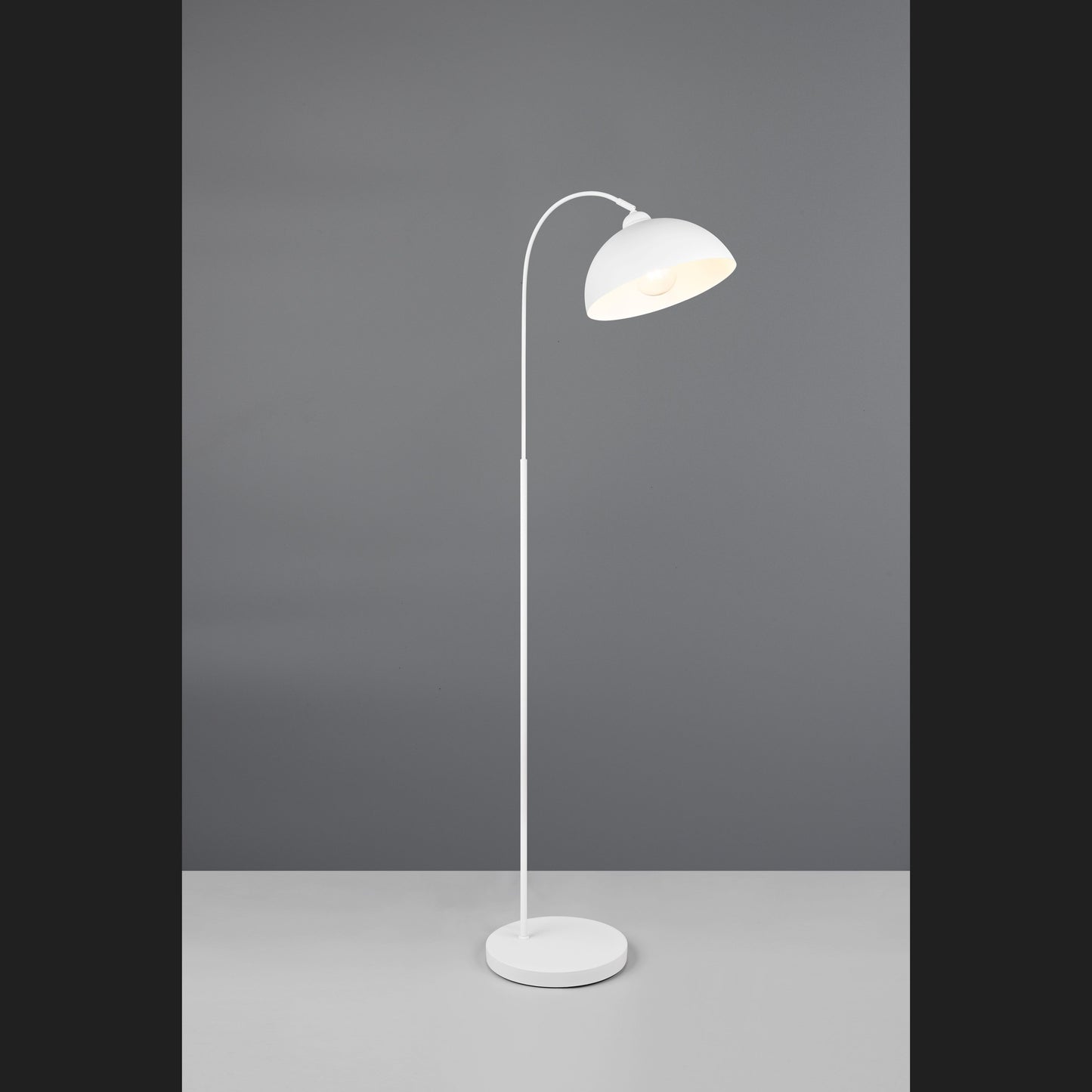 Sierra - Floor Lamp - White Matt - Reality - R41871031