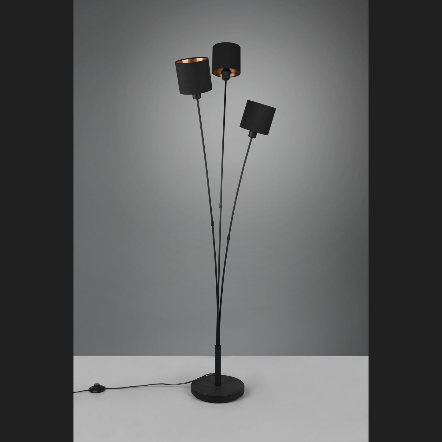 Tommy - Floor lamp - Gold - Reality