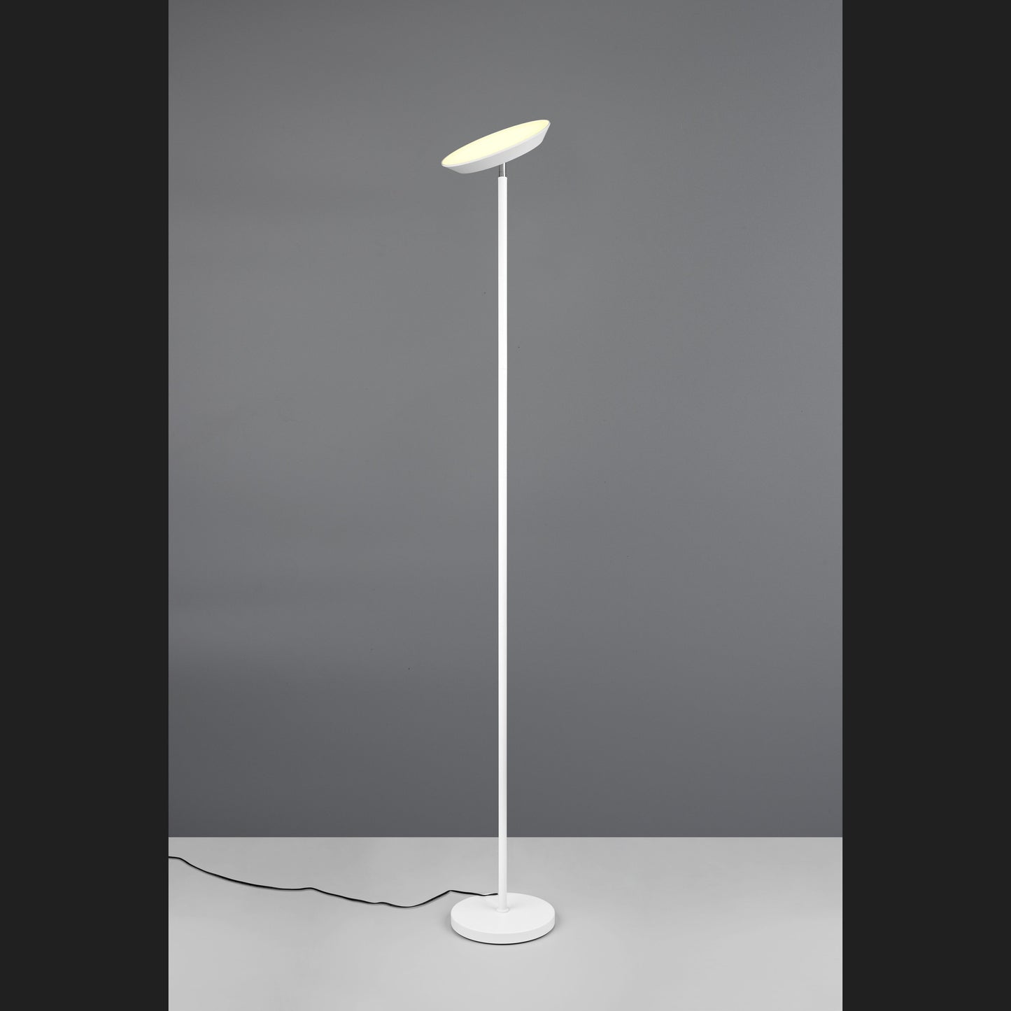 Specter - Floor Lamp - White Matt - Reality - R47841131