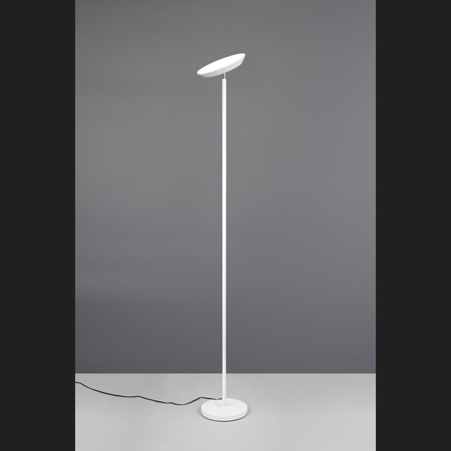 Specter - Floor Lamp - White Matt - Reality - R47841131