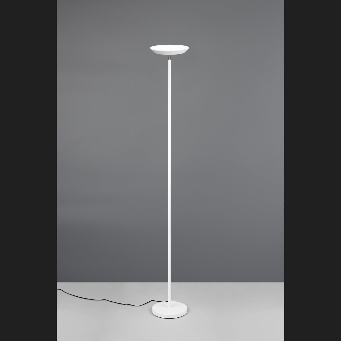 Specter - Floor Lamp - White Matt - Reality - R47841131