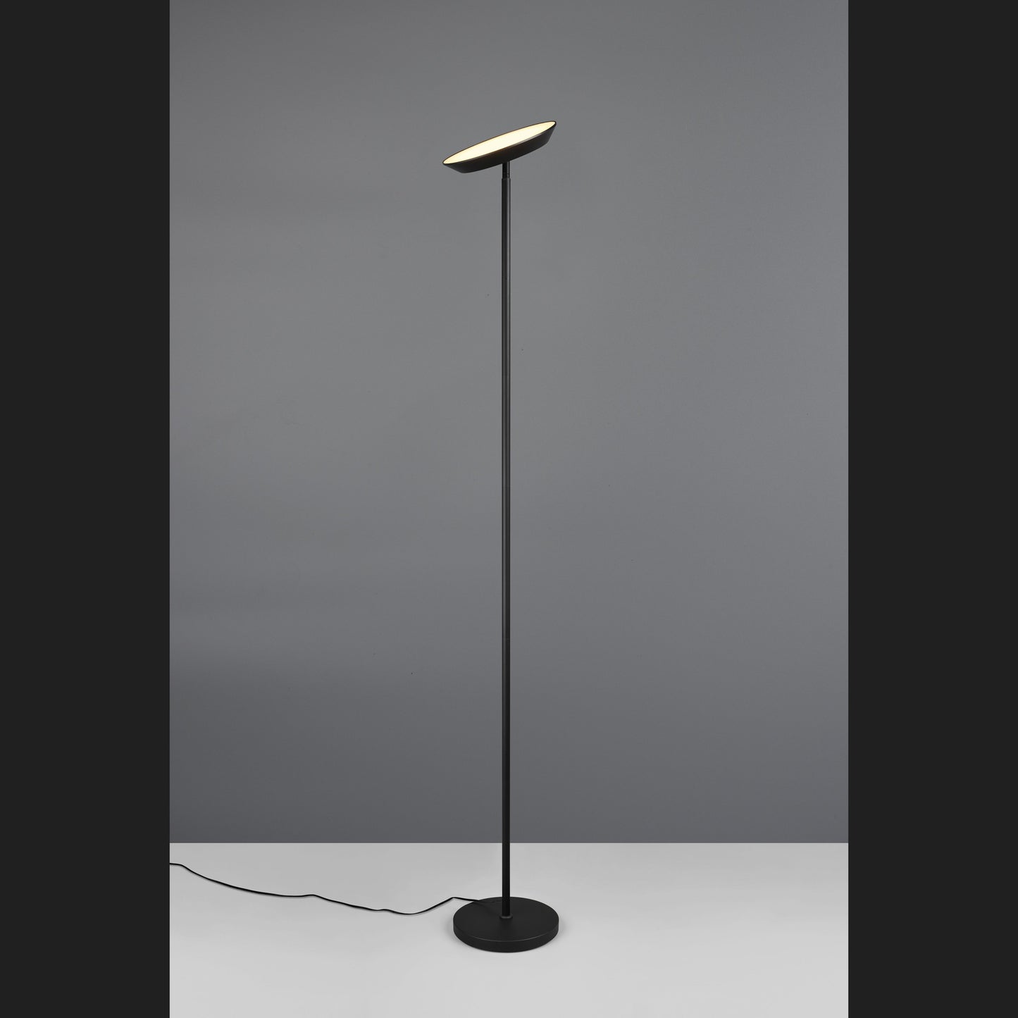 Specter - Floor Lamp - Black Matt - Reality - R47841132