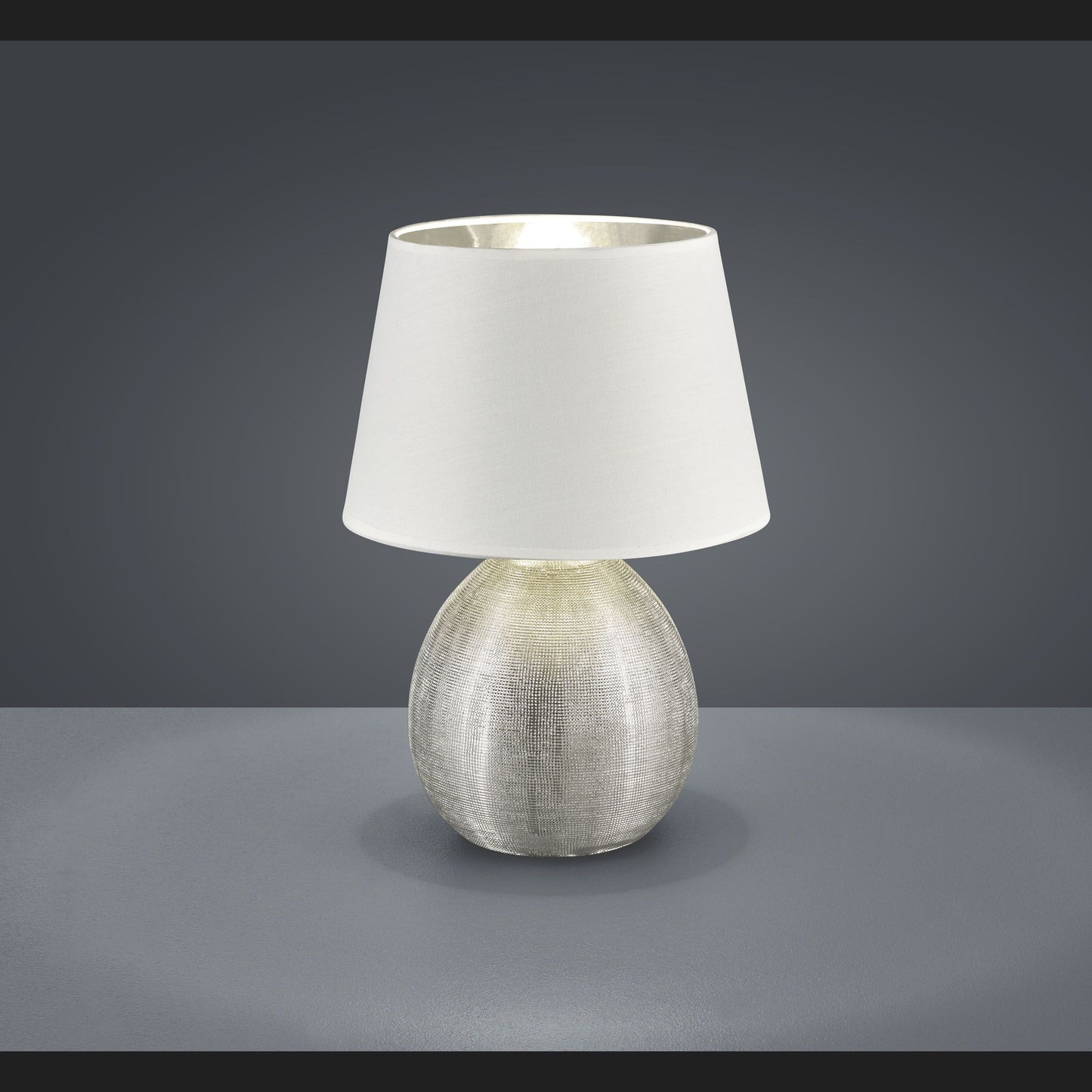 Luxor - Table lamp - White - Reality