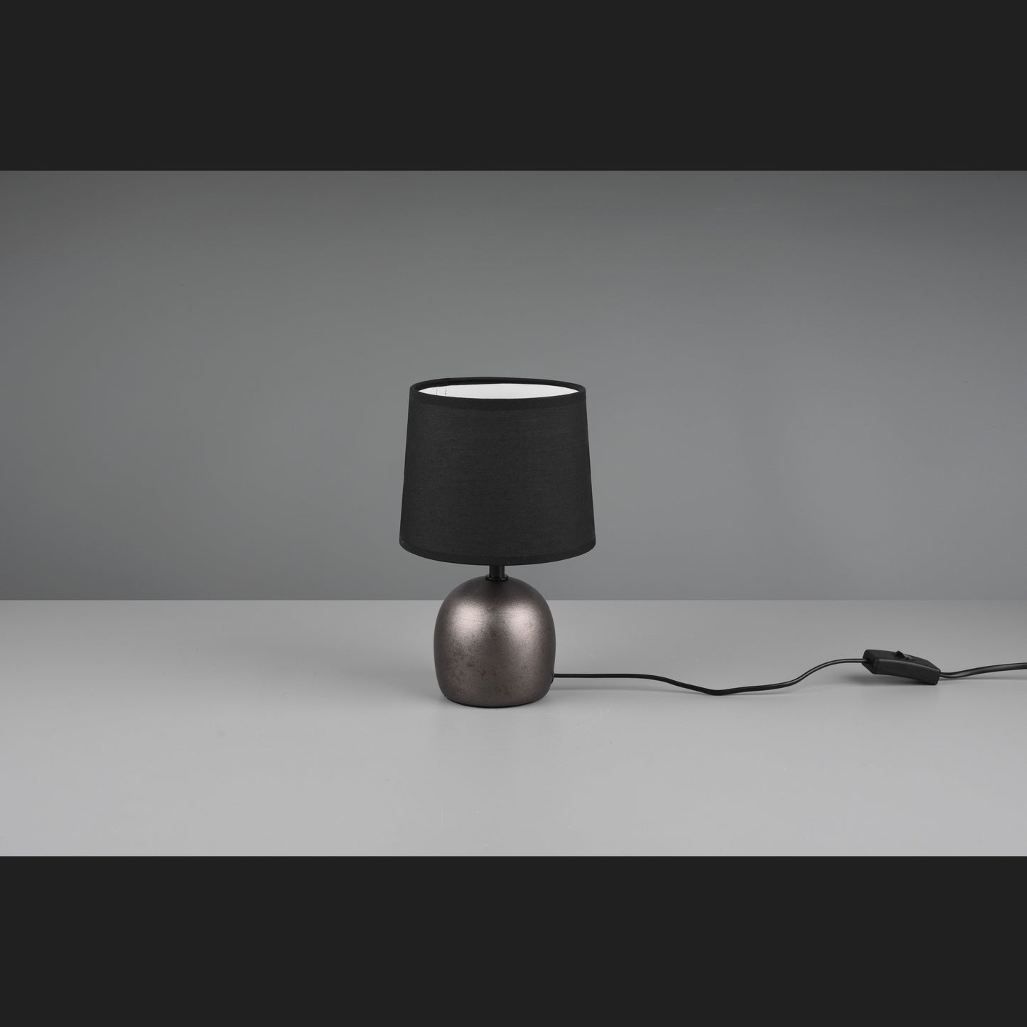Malu - Table lamp - Black - Reality