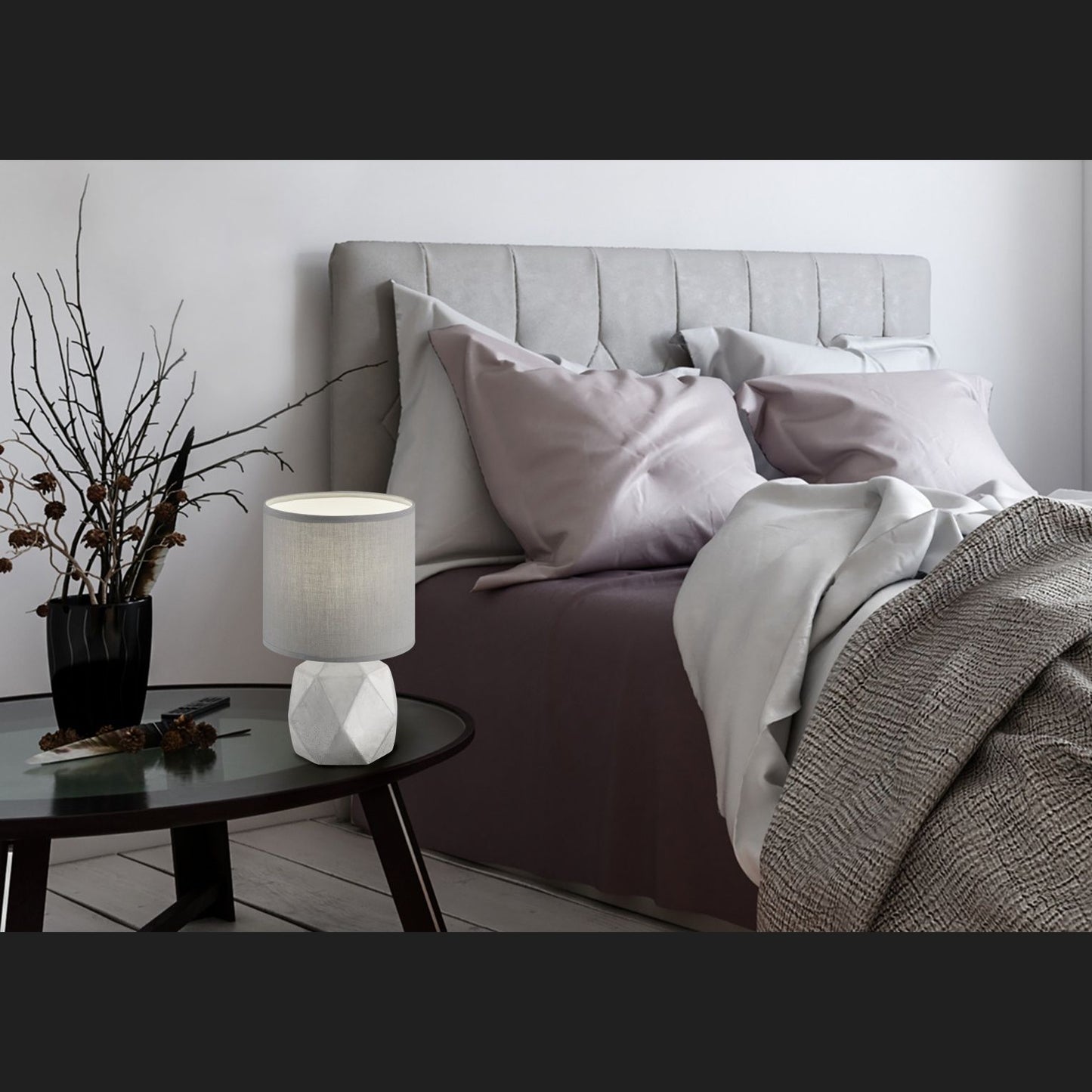 Pike - Table lamp - Titan - Reality