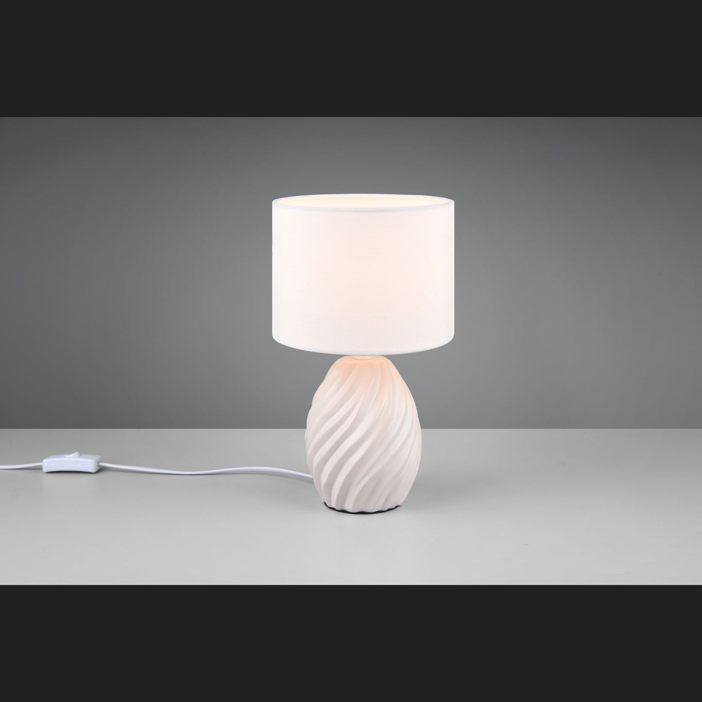 Melva - Table Lamp - White - Reality - R51771031