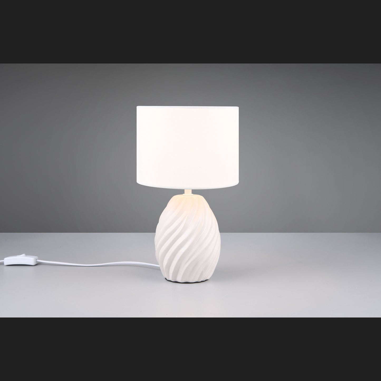 Melva - Table Lamp - White - Reality - R51771031