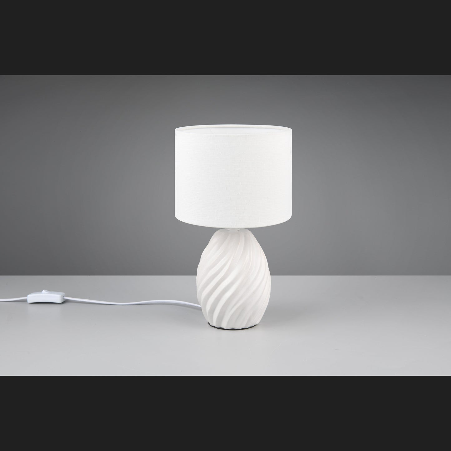 Melva - Table Lamp - White - Reality - R51771031