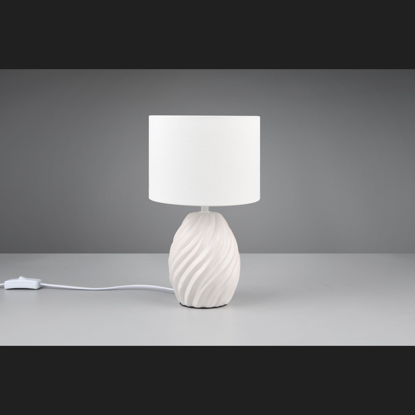 Melva - Table Lamp - White - Reality - R51771031