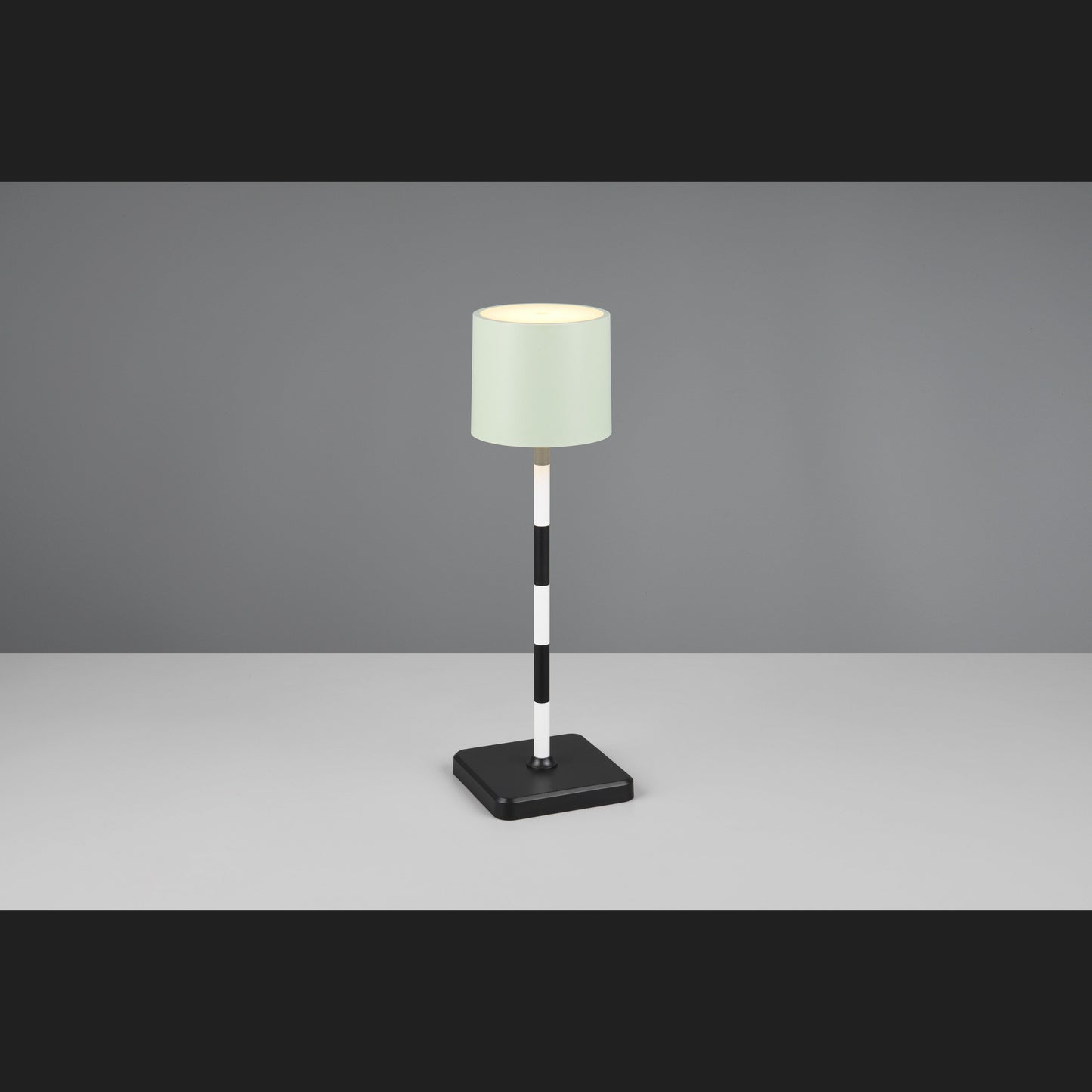 Fernandez - Table Lamp - Green - Reality - R54096315