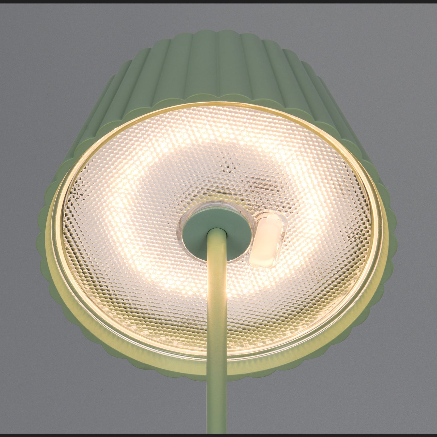 Suarez - Table lamp - Pistachio Green - Reality