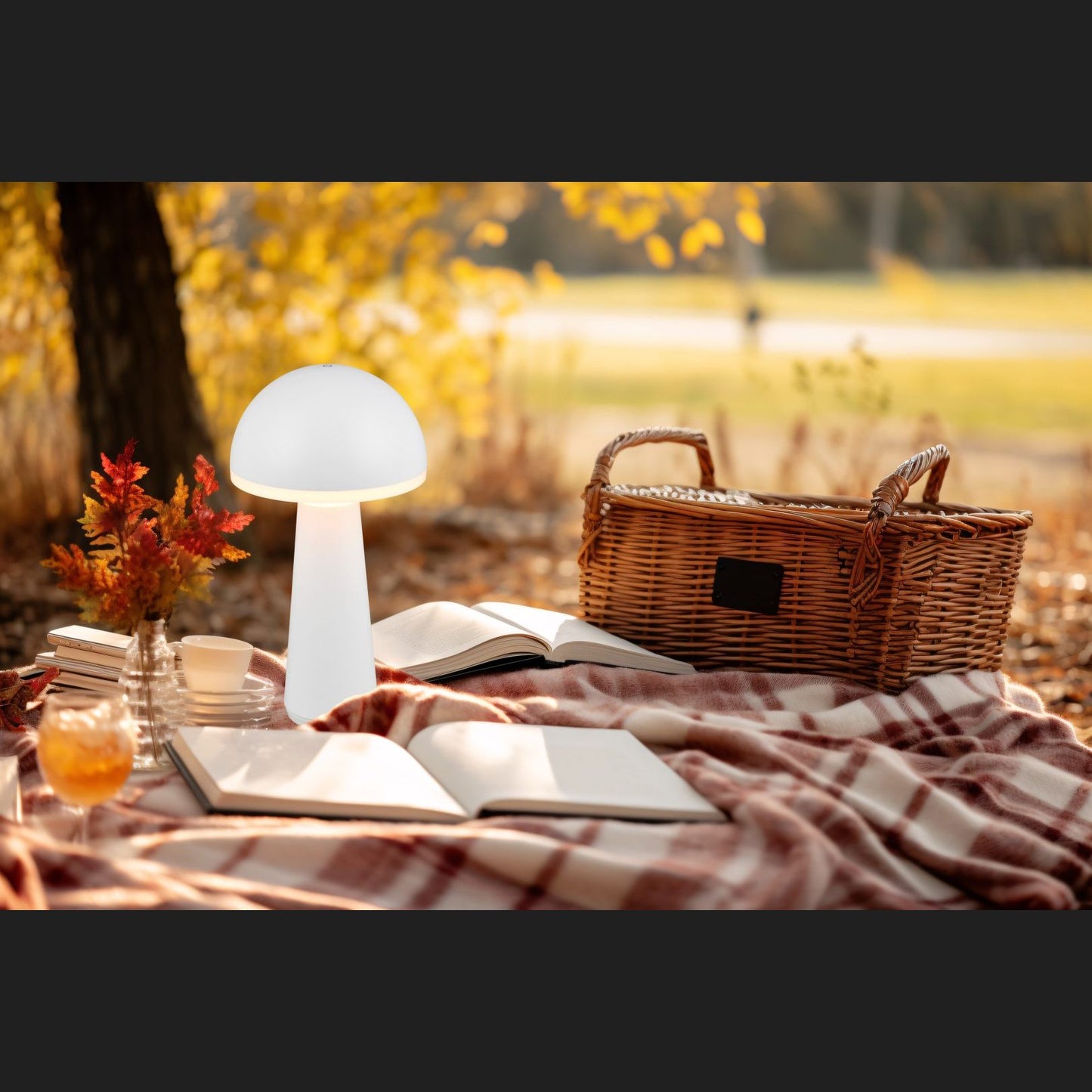 Fungo - Table lamp - White Matt - Reality
