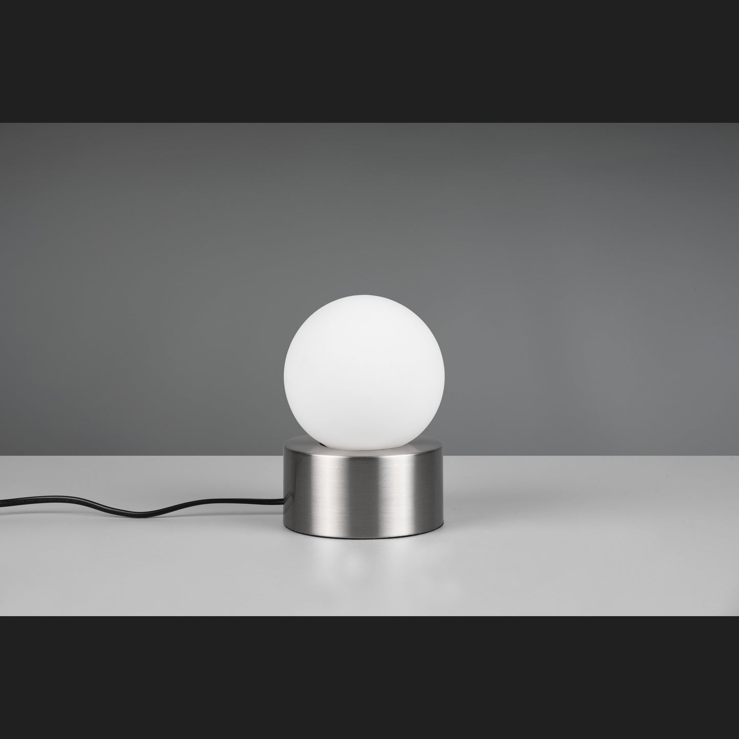 Countess - Table lamp - White - Reality