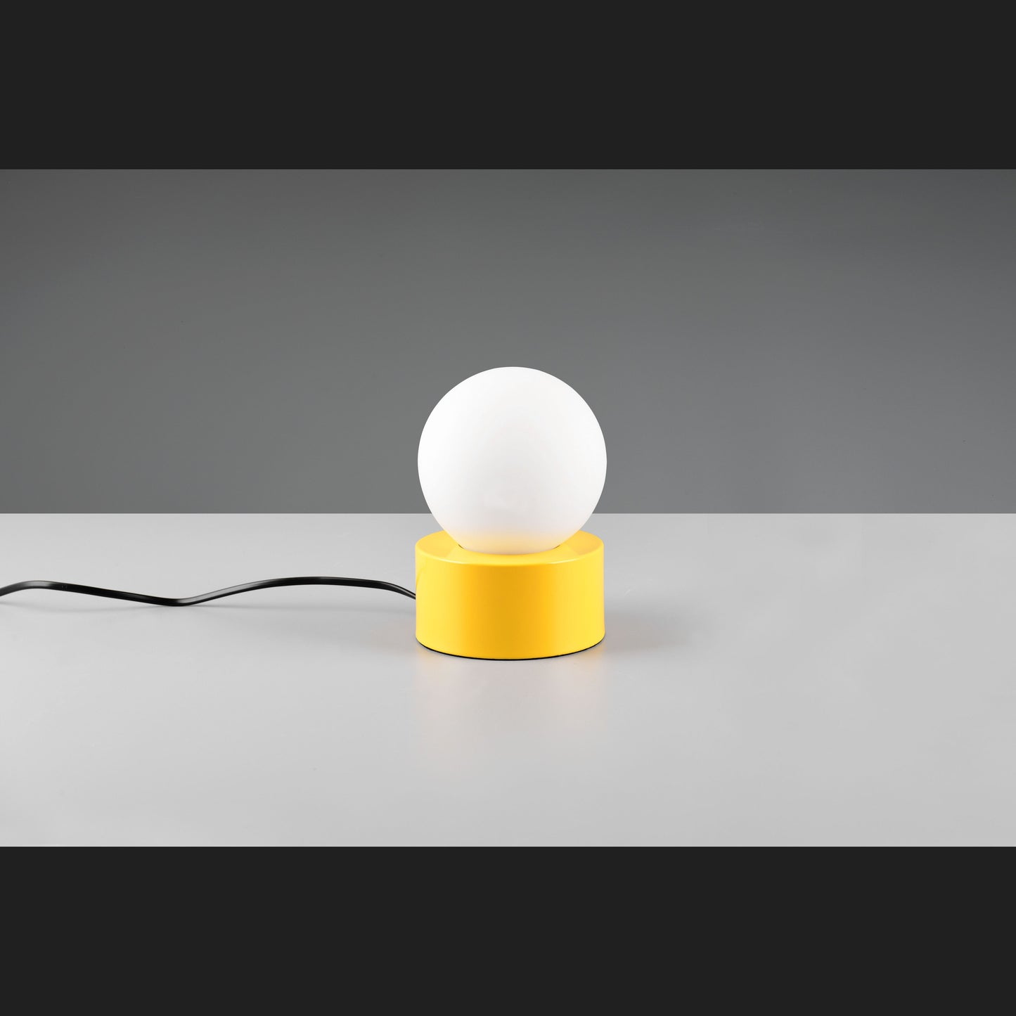 Countess - Table lamp - White - Reality
