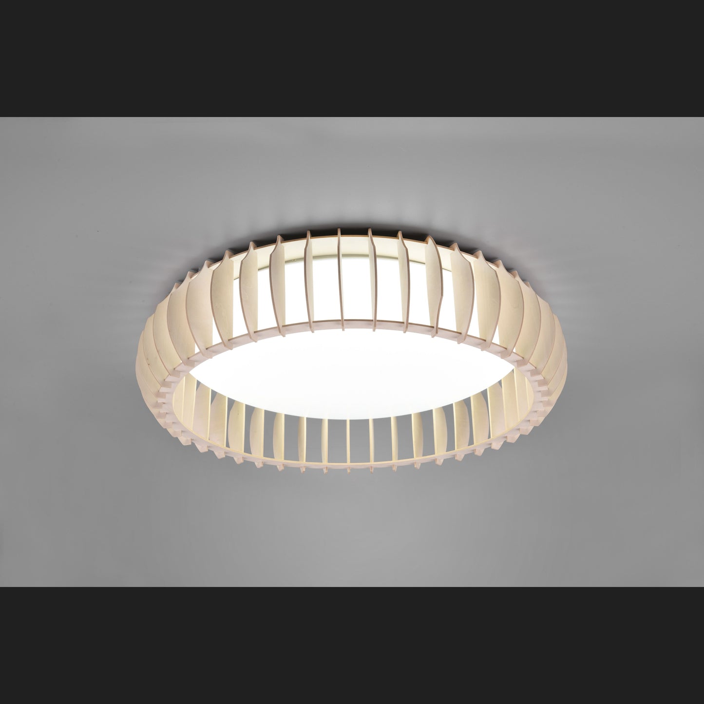 Monte - Ceiling lamp - Wood Coloured - Reality