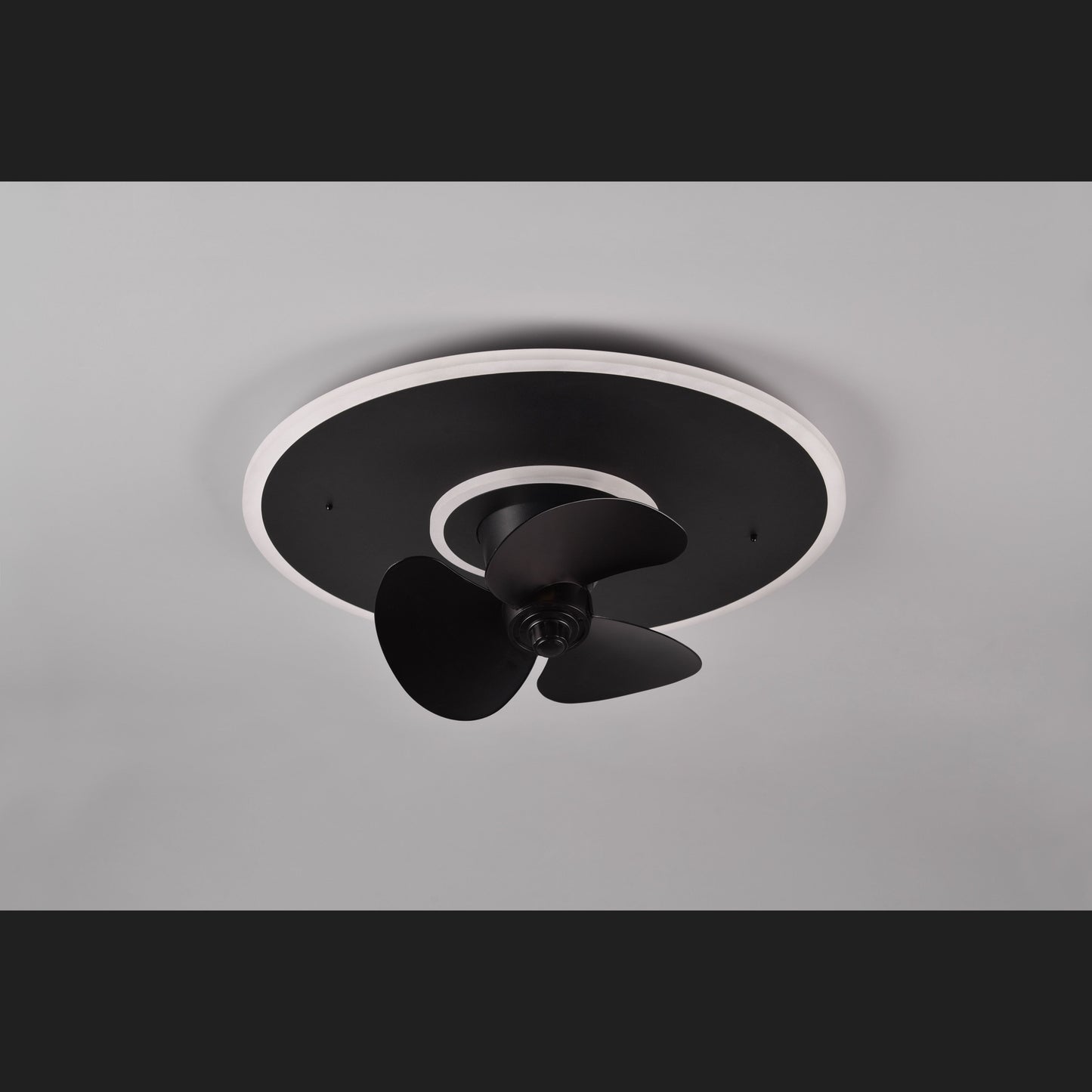 Nybro - Fan - Black Matt - Reality