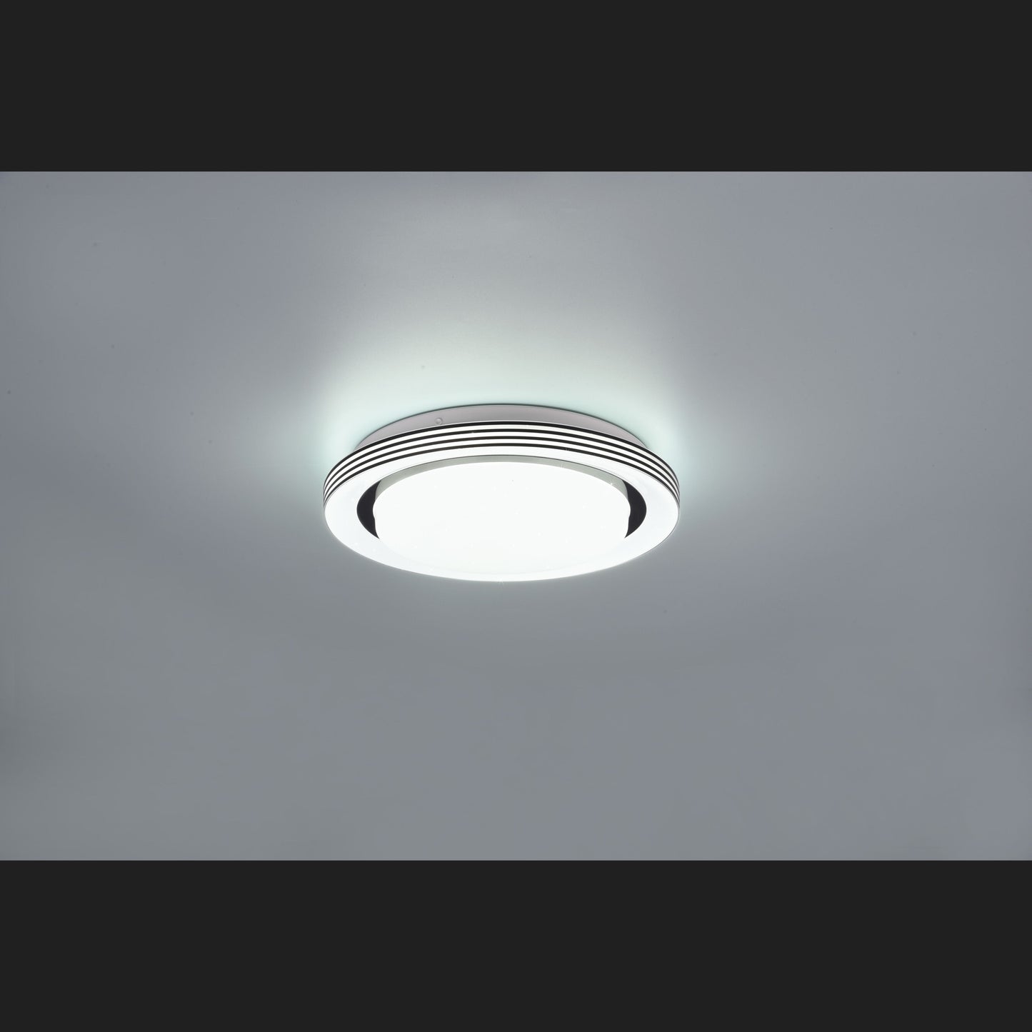 Atria - Ceiling lamp - Black Matt - Reality