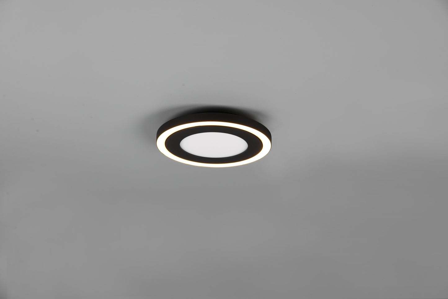 Carus - Ceiling lamp - Black Matt - Reality