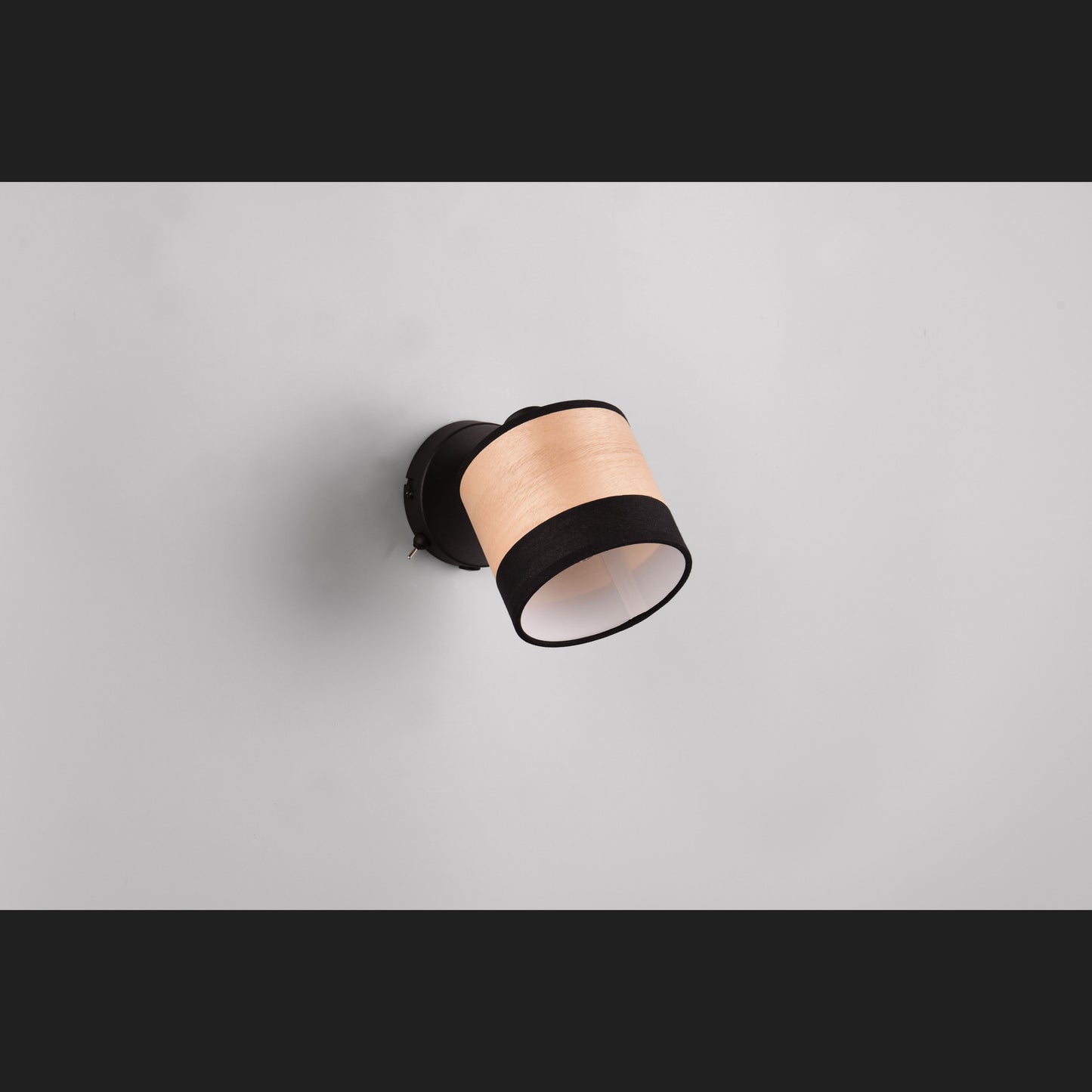 Bolzano - Spot - Wood Imitation - Reality