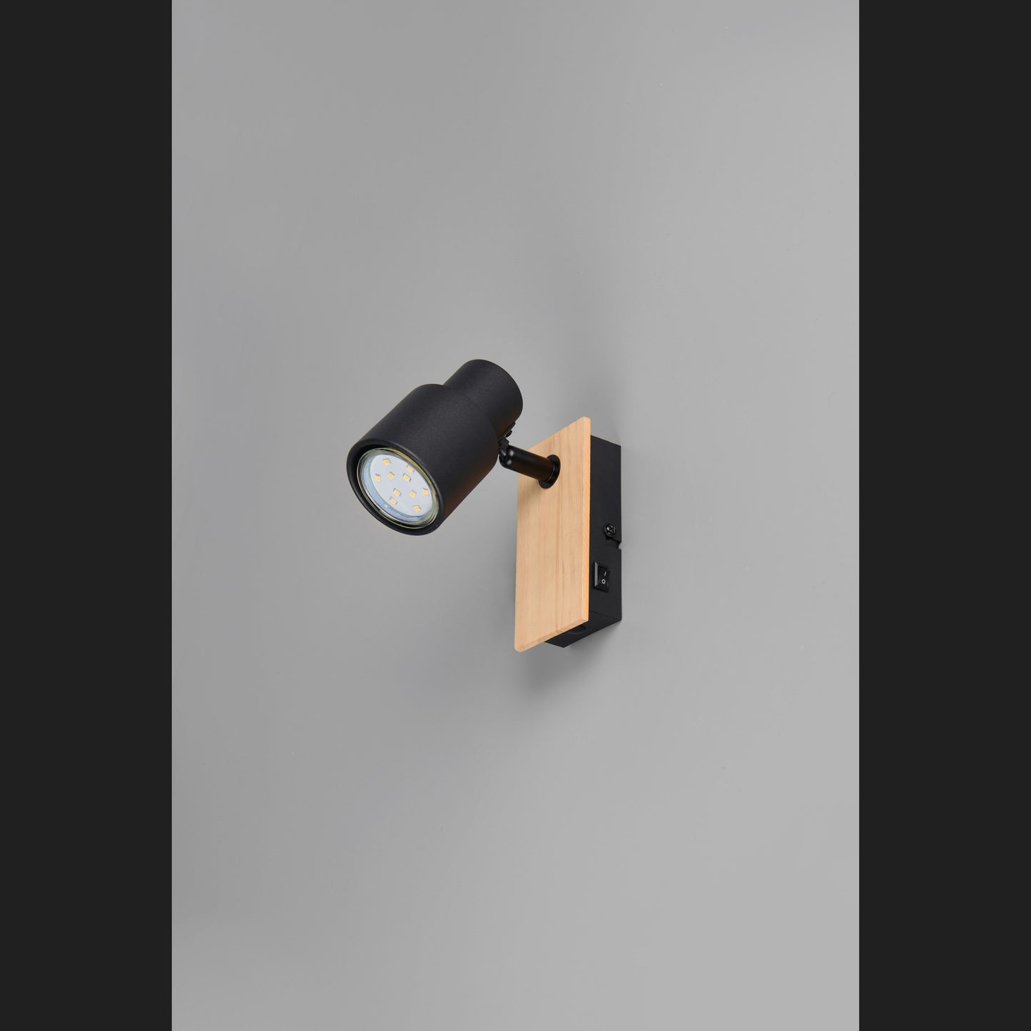 Pierre - Spot - Black Matt - Reality - R81981732