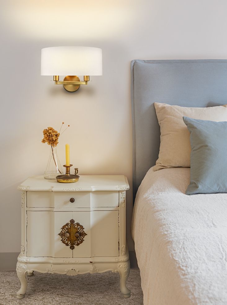 Windsor 2lt Wall Light Aged Brass