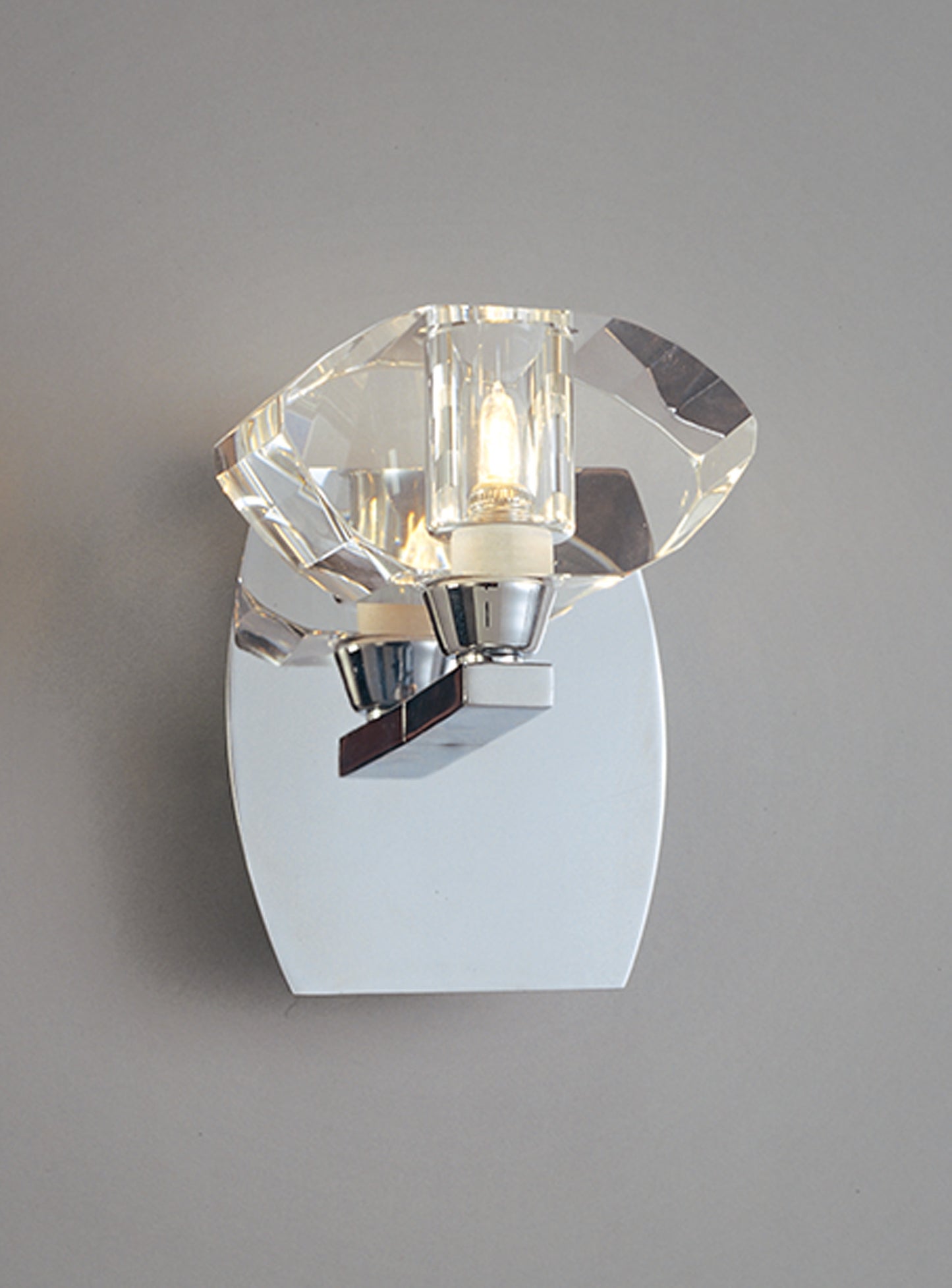 Alfa Wall Lamp Switched 1 Light G9, Polished Chrome by Mantra