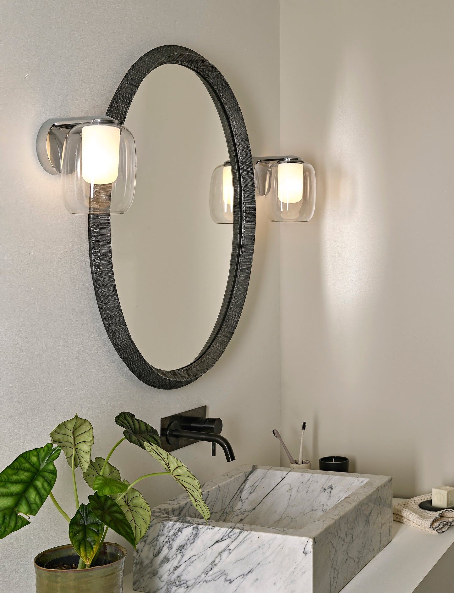 Aquina Wall