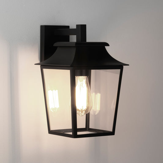 Richmond Wall Lantern 200