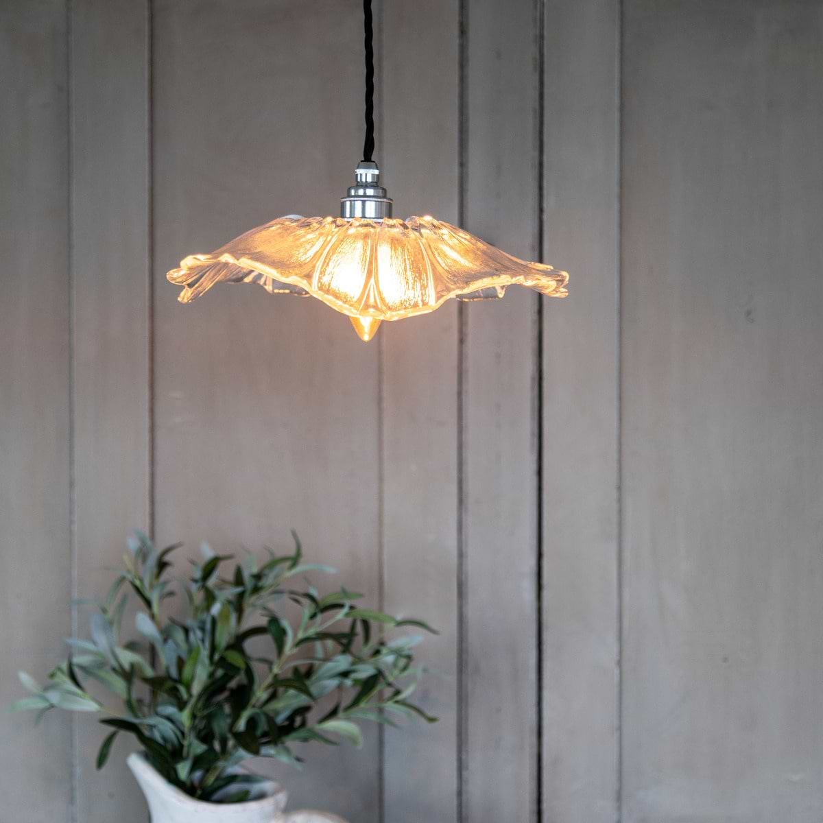 Organic Fleur Glass Pendant Light