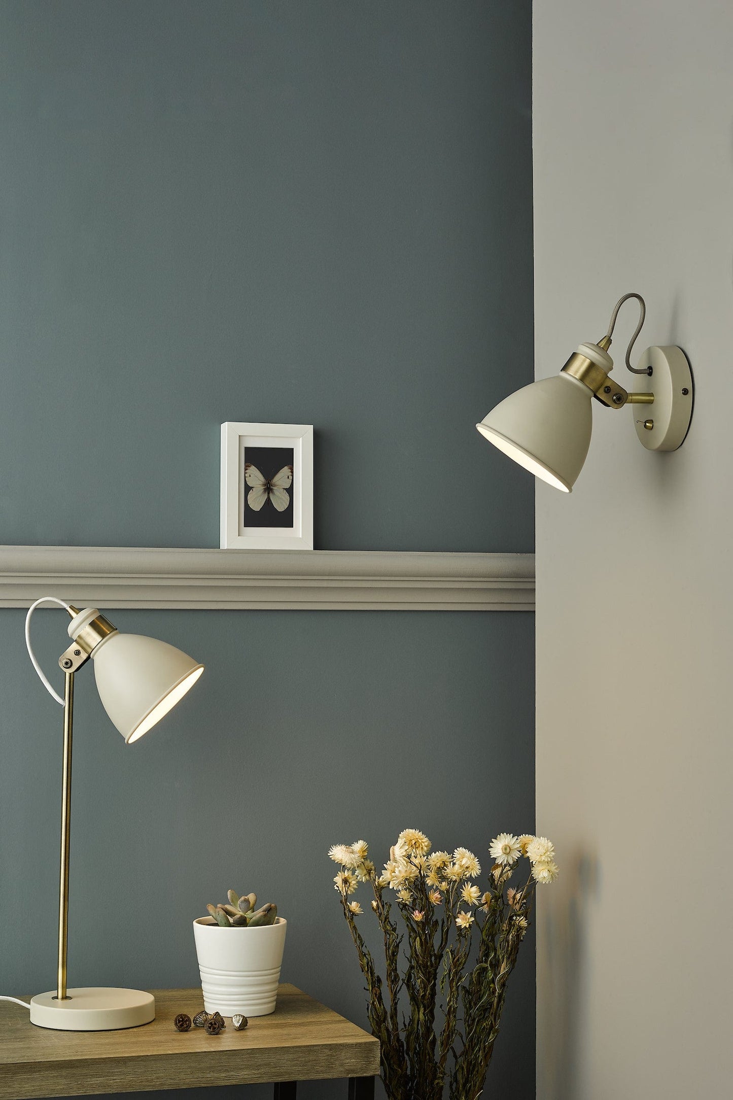 dar lighting Frederick Task Table Lamp Cream Antique Brass FRE4233