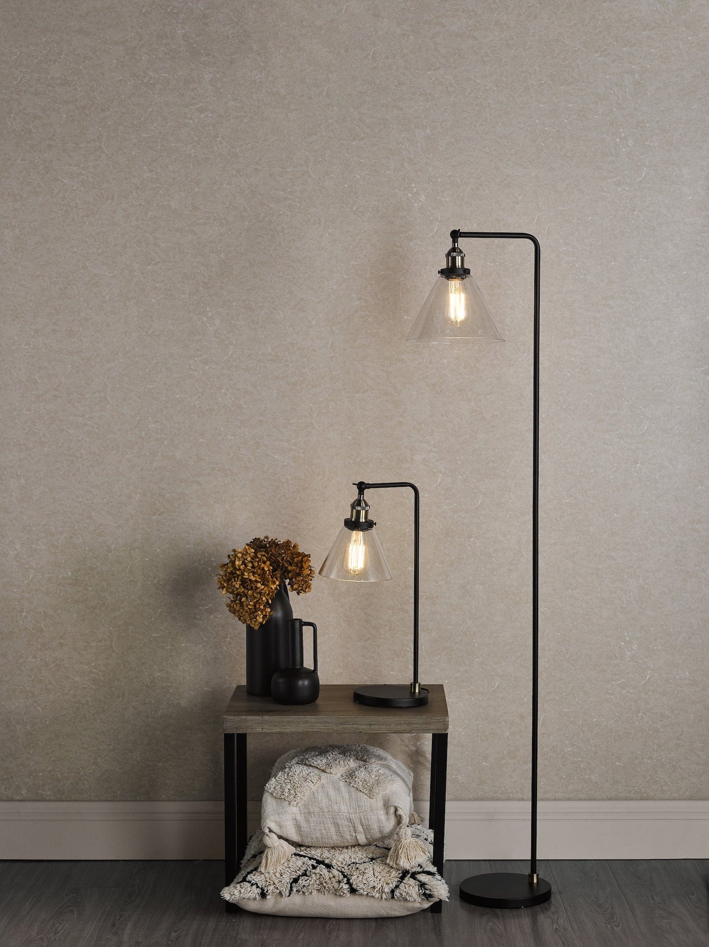 dar lighting Ray Table Lamp Antique Brass and Glass RAY4275