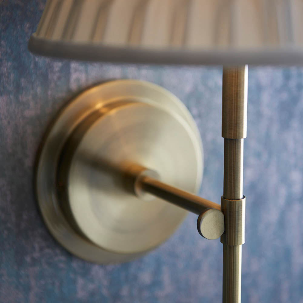 Rennes & Chatsworth Wall