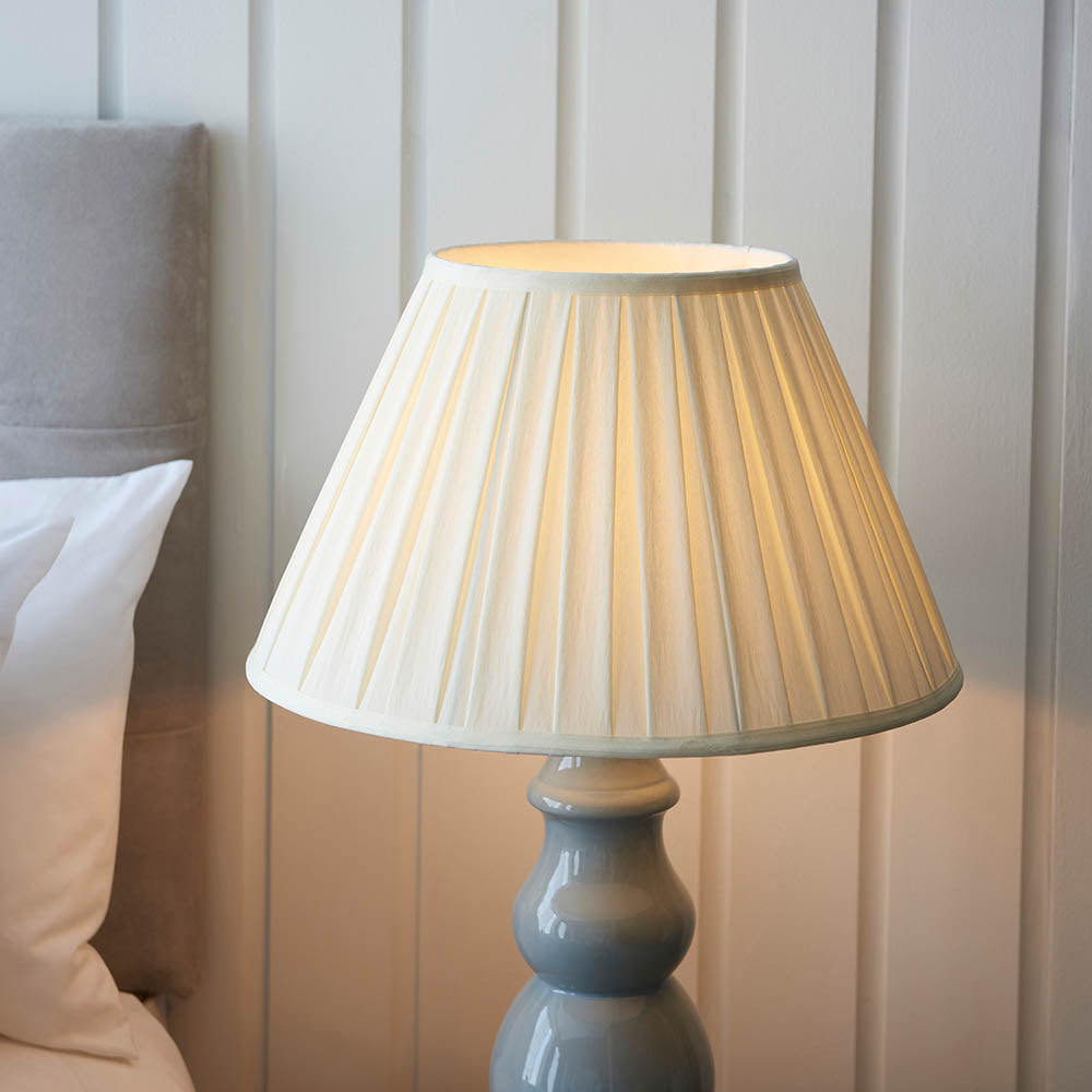 Provence & Carla Table