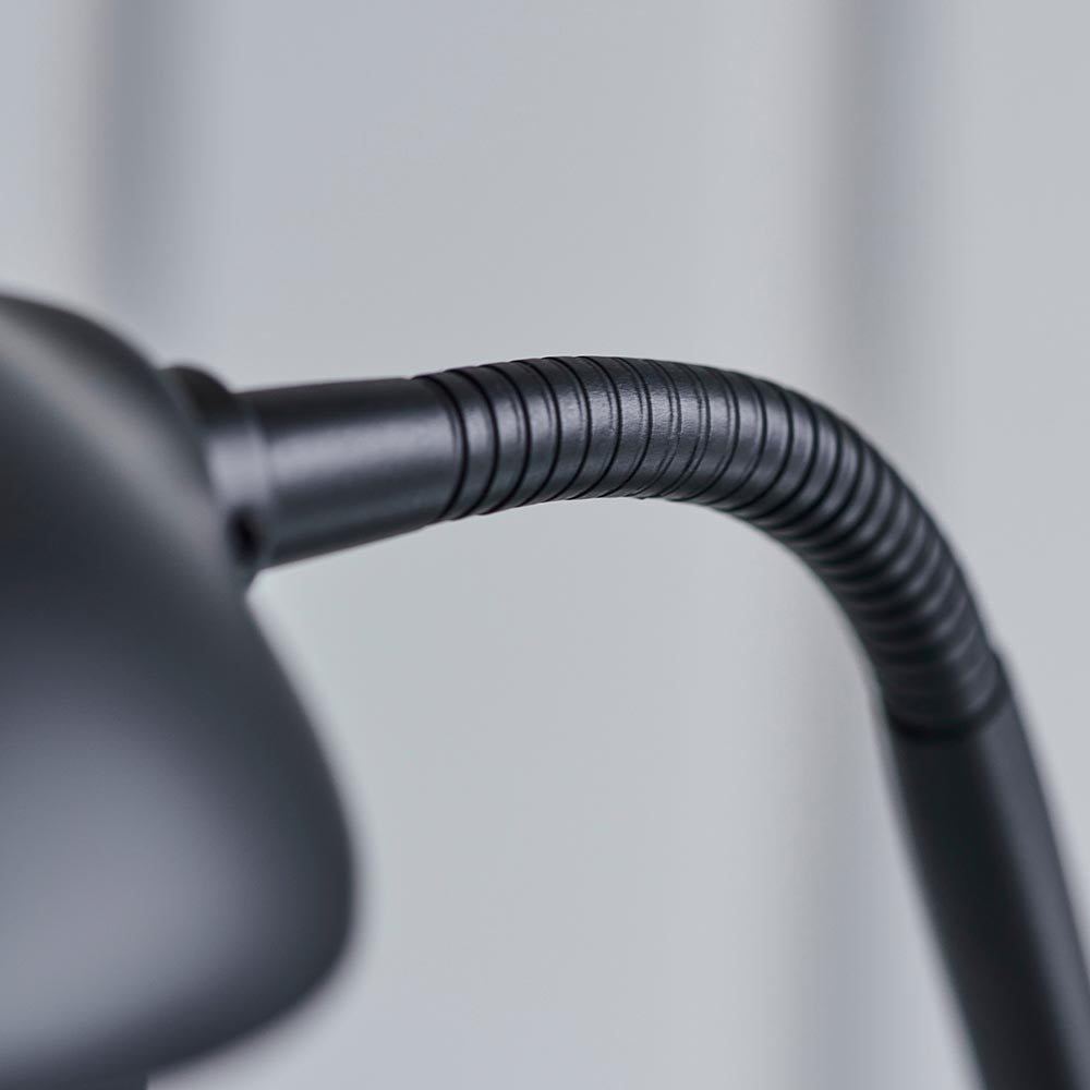 Rome Mother & child task floor