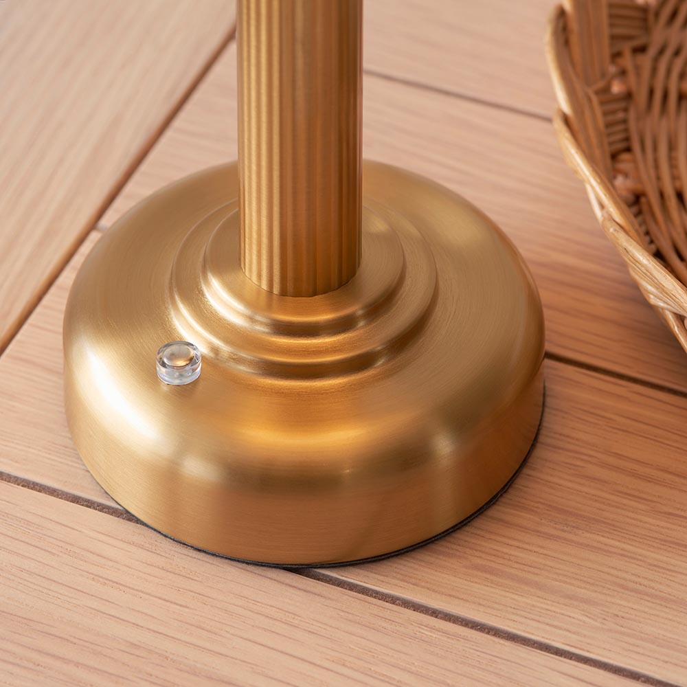 Bridport Rechargeable Table