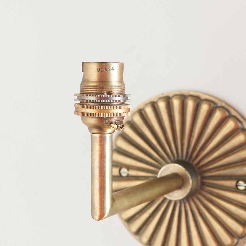 Dahlia Angle Wall Fitting