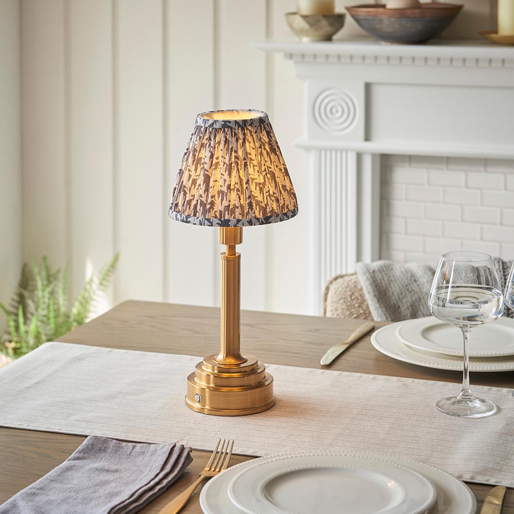 Upton Rechargeable & Leaf 16cm Table