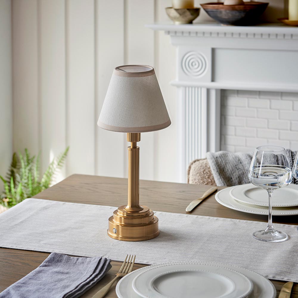 Upton Rechargeable & Ivy 16cm Table