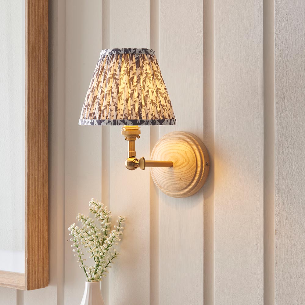 Wood Wing & Leaf 16cm Wall