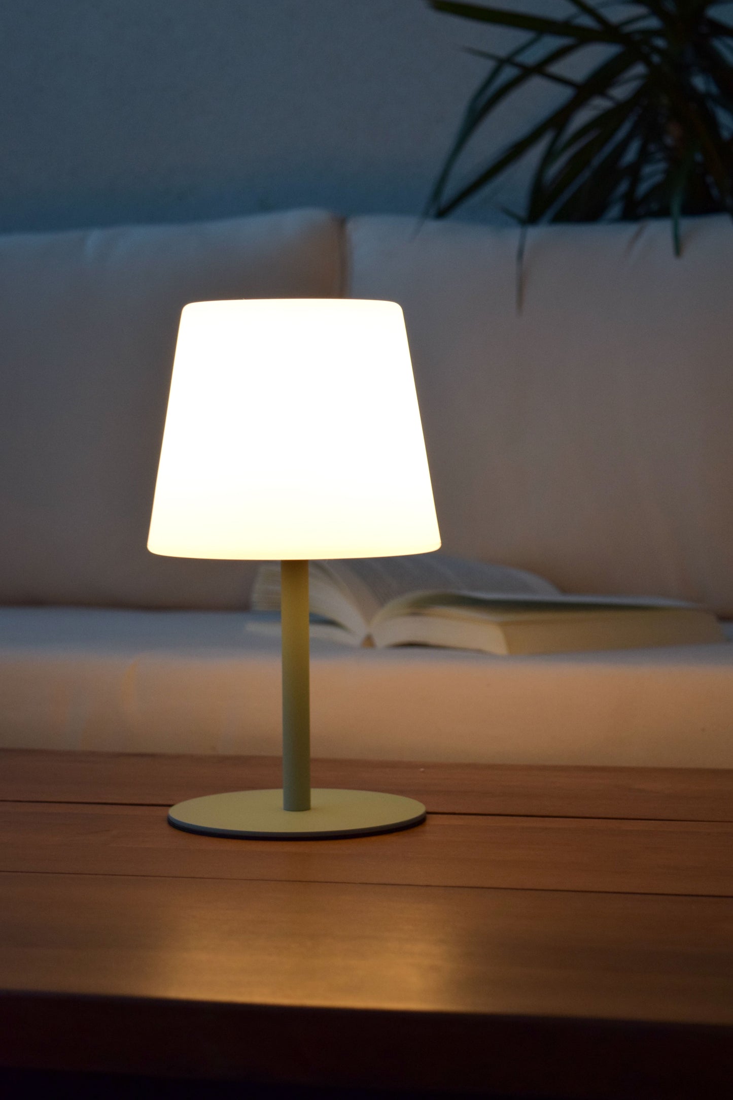 Lucide TYON - Rechargeable Table lamp Indoor/Outdoor - Battery pack/batteries - LED Dim. - IP65 - Green