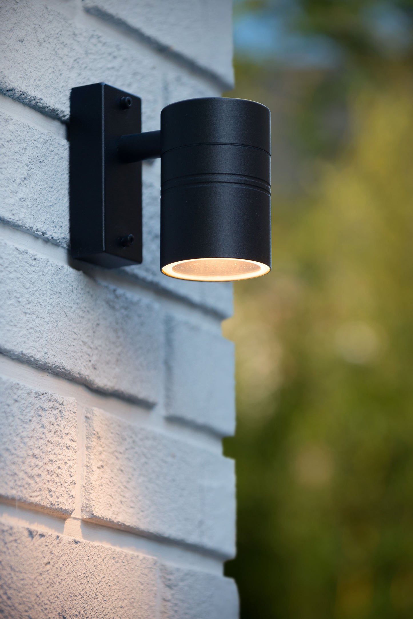 Lucide ARNE-LED - Wall spotlight / Wall light Indoor/Outdoor - Ø 6,3 cm - LED - GU10 - 1x5W 2700K - IP44 - Black