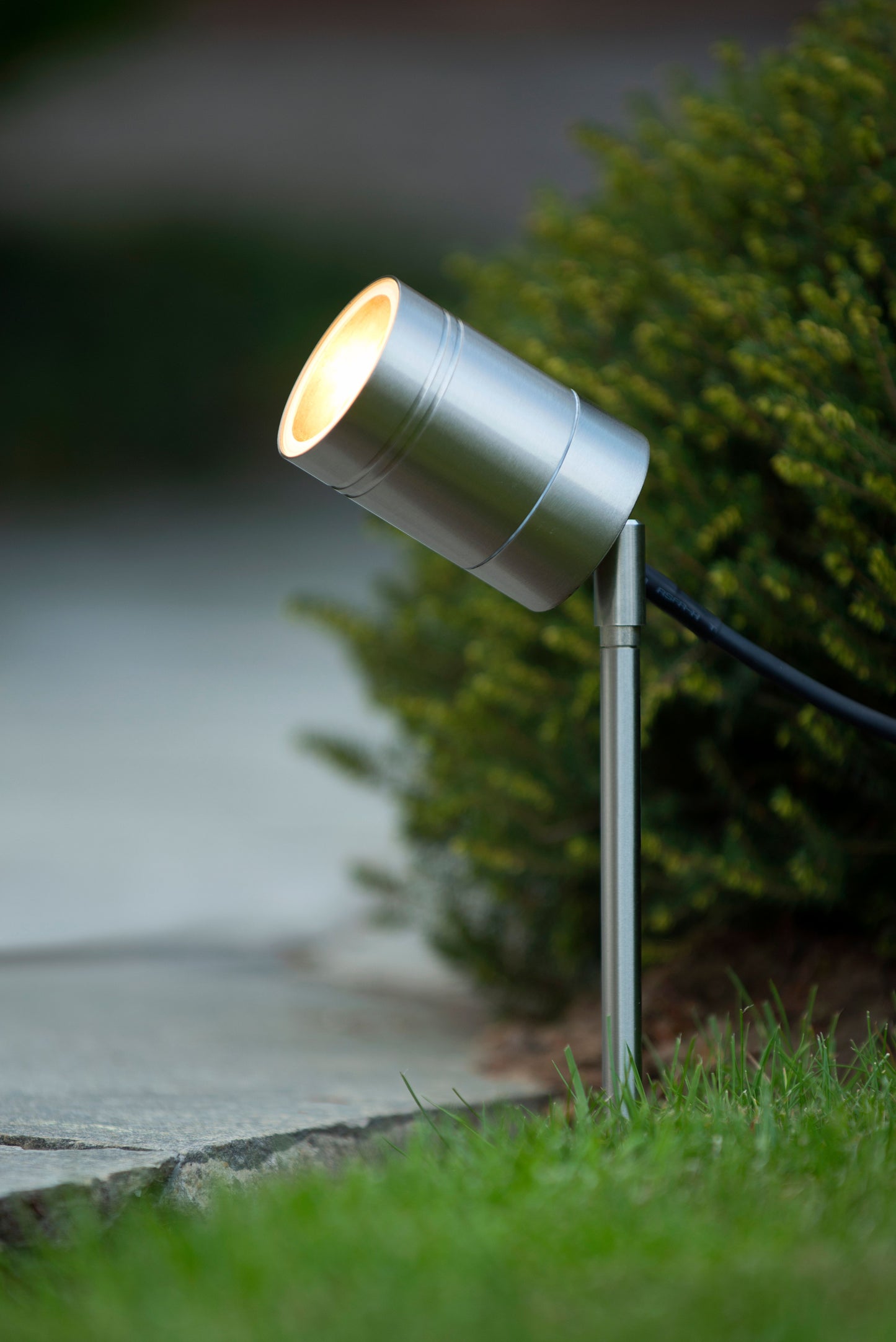 Lucide ARNE-LED - Garden spotlight - Ø 6,3 cm - LED - GU10 - 1x5W 2700K - IP44 - Satin Chrome