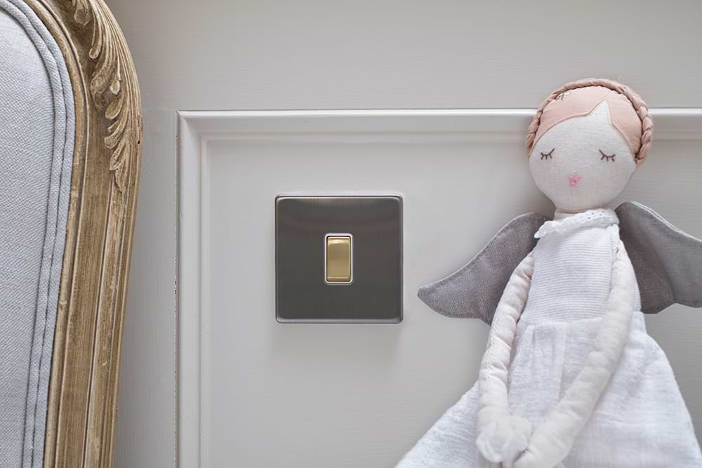 Soho Lighting Brushed Chrome & Brushed Brass 10A 1 Gang 2 Way Switch White Inserts Screwless