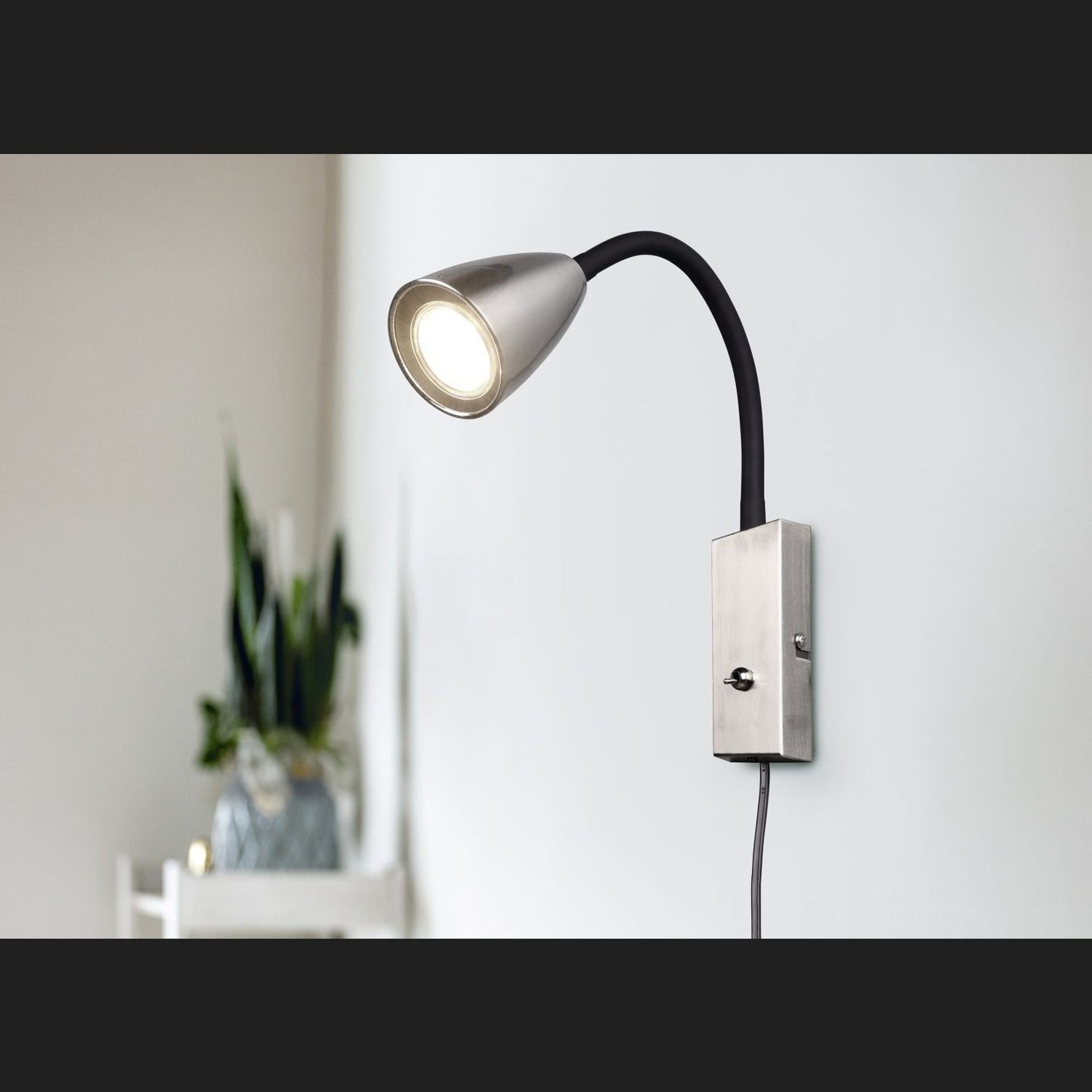 Wanda  - Wall lamp - Nickel Matt - Trio