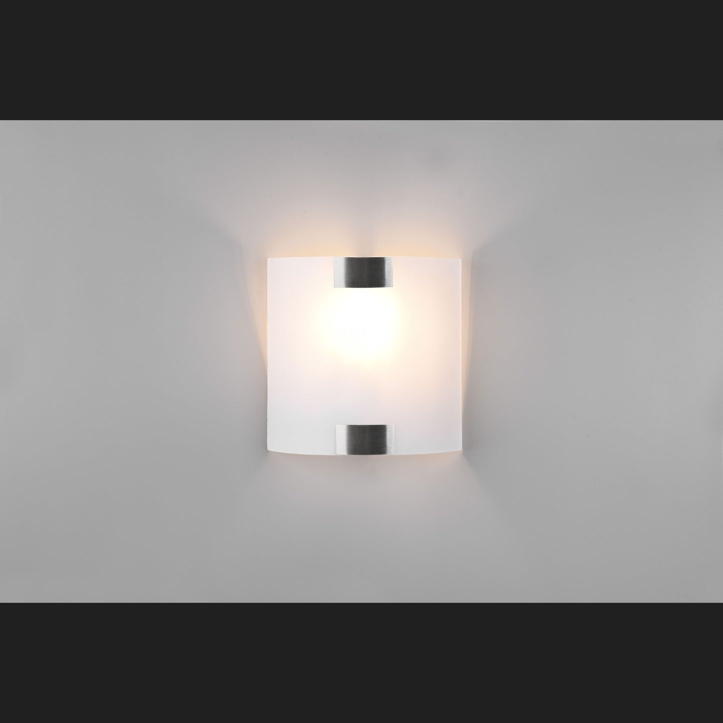 Pura  - Wall lamp - White - Trio
