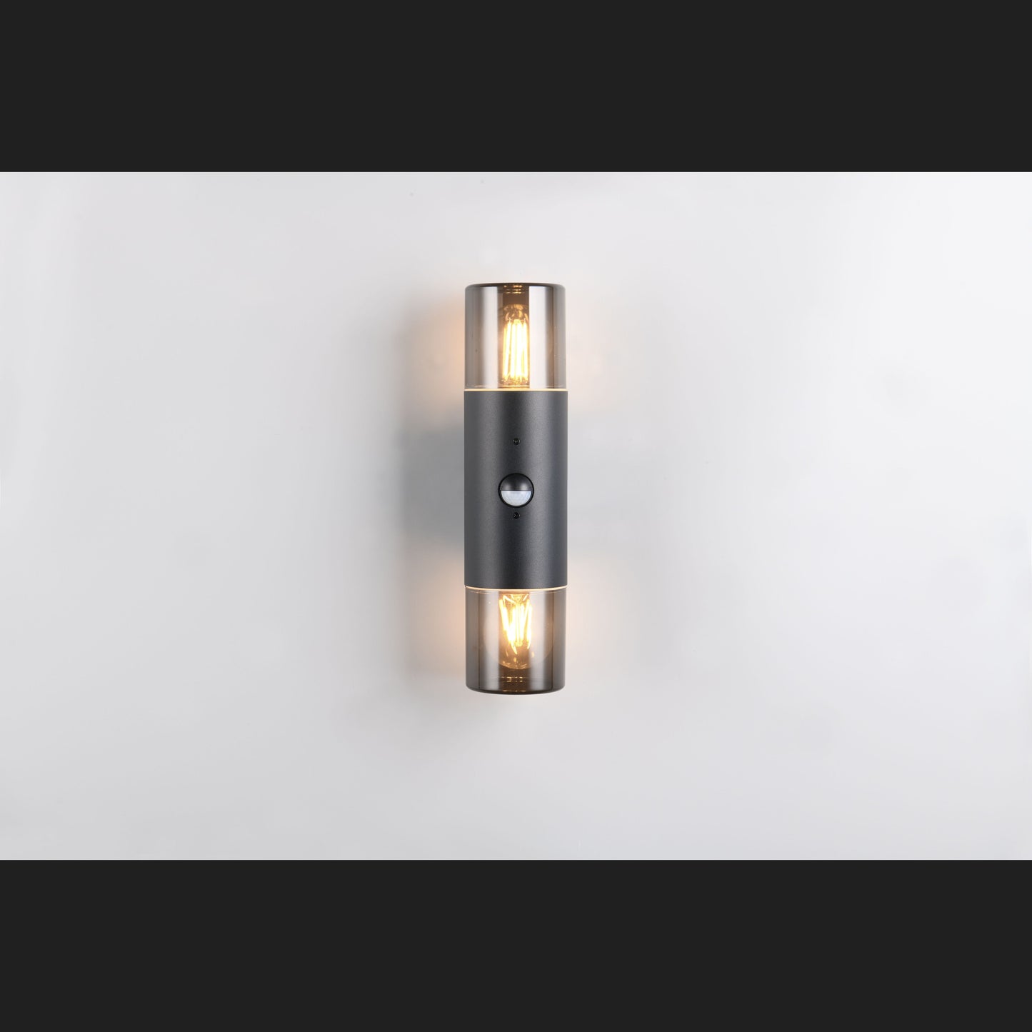 Hoosic  - Wall lamp - Black - Trio