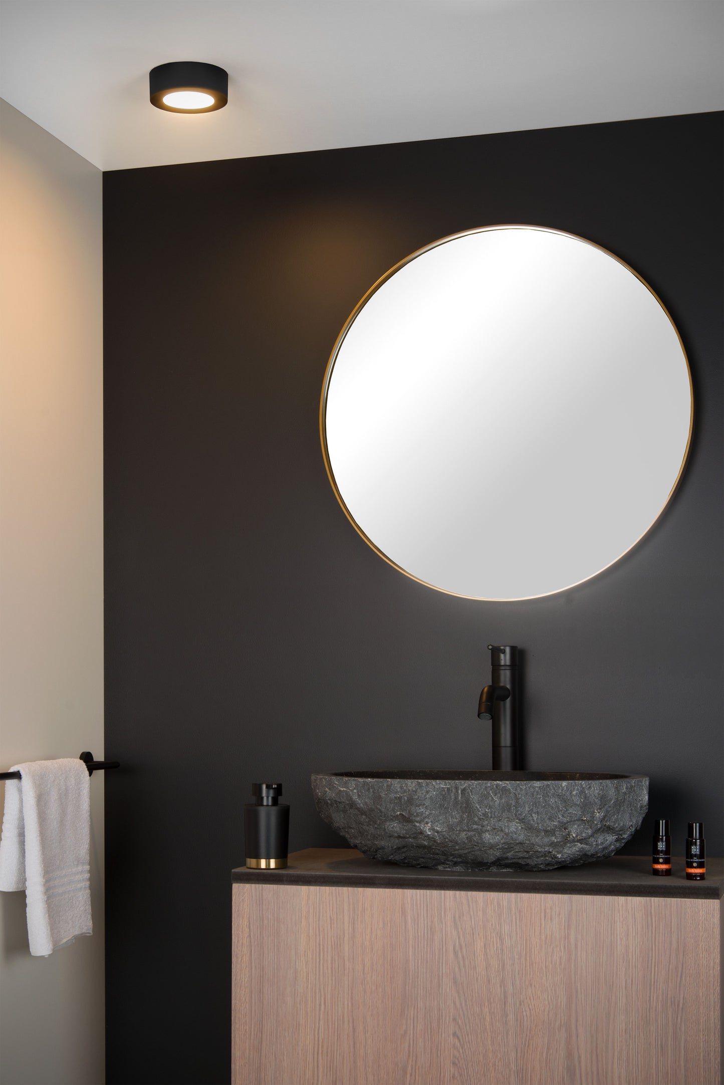 Lucide BRICE-LED - Flush ceiling light Bathroom - Ø 11,7 cm - LED Dim. - 1x8W 3000K - IP44 - Black