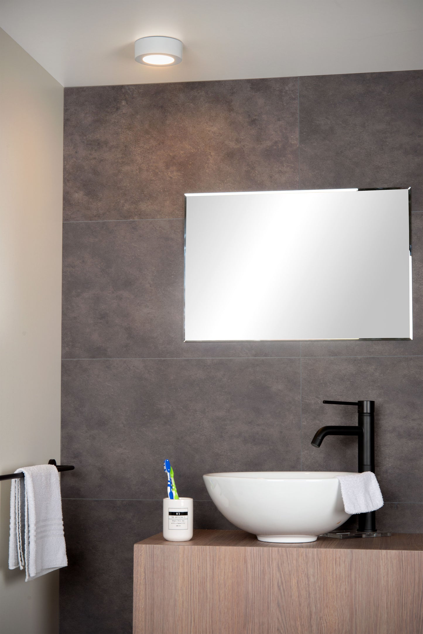 Lucide BRICE-LED - Flush ceiling light Bathroom - Ø 11,7 cm - LED Dim. - 1x8W 3000K - IP44 - White