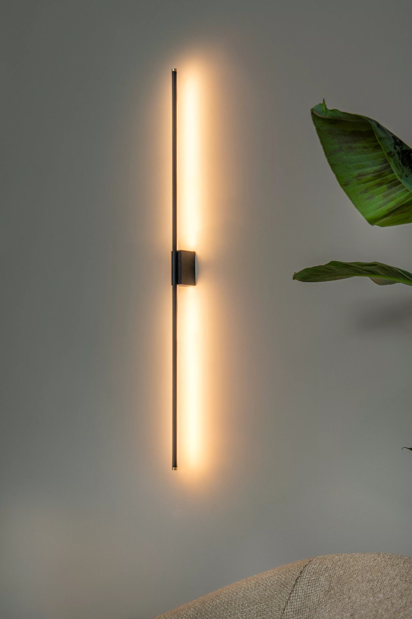 Lucide MARNIK - Wall light - LED Dim. - CCT - 1x18W 2700K/4000K - Hand Wave Sensor - Black | Premium