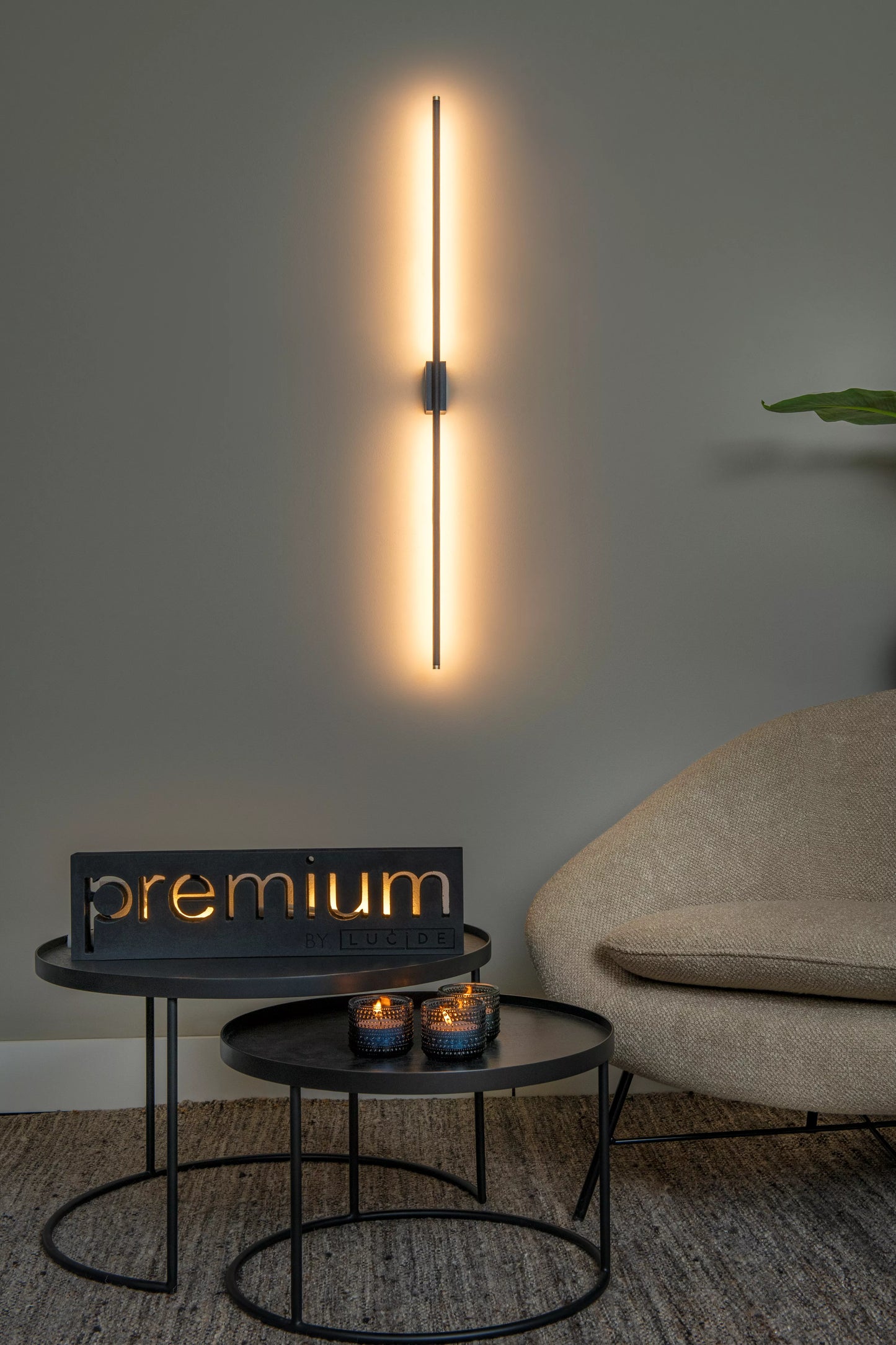 Lucide MARNIK - Wall light - LED Dim. - CCT - 1x18W 2700K/4000K - Hand Wave Sensor - Black | Premium